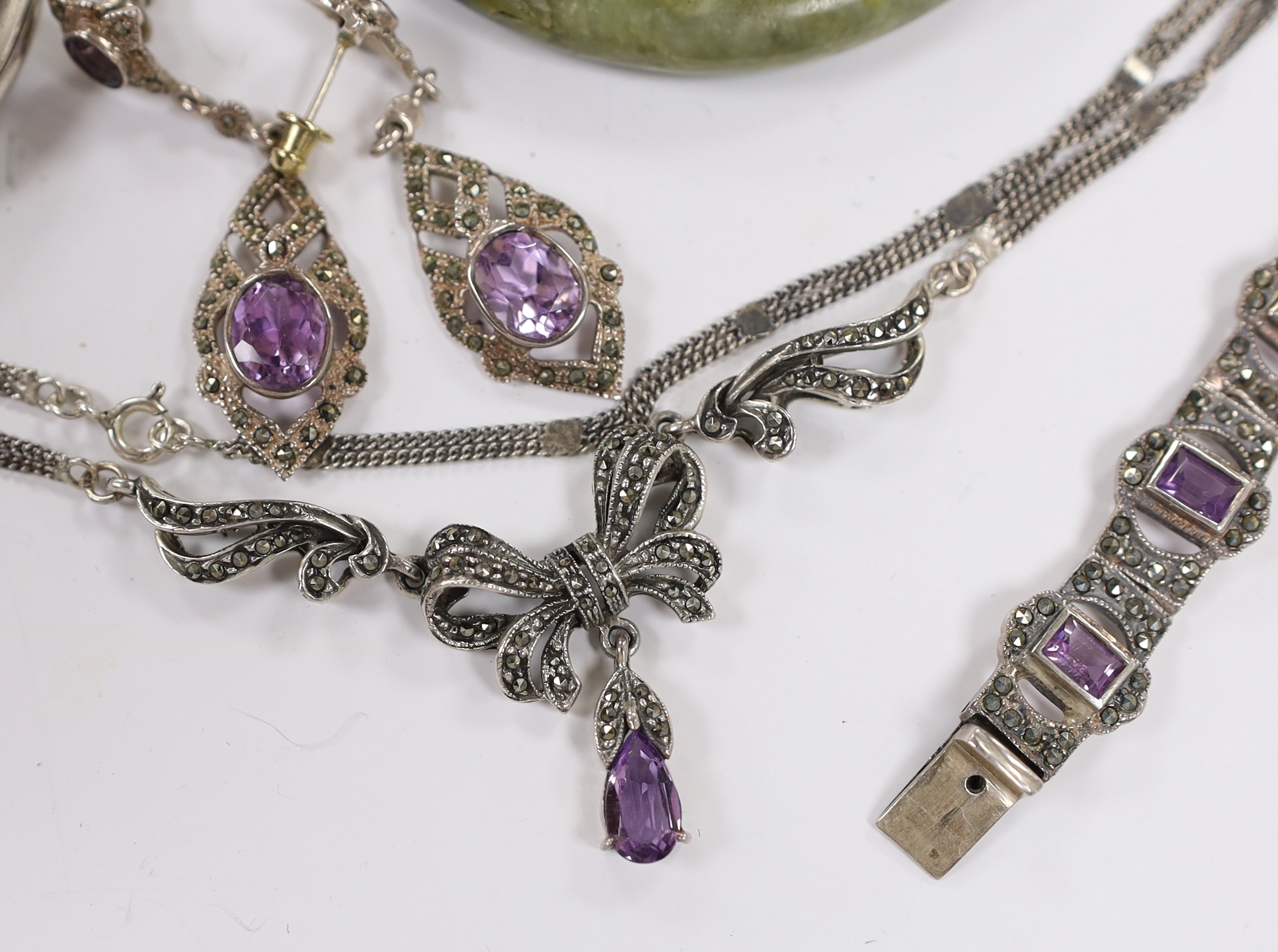 A Georg V silver Zenith open face keyless pocket watch, with Roman dial and subsidiary seconds, a 925, amethyst and marcasite set suite of jewellery and a white metal mounted jade bangle(a.f.).